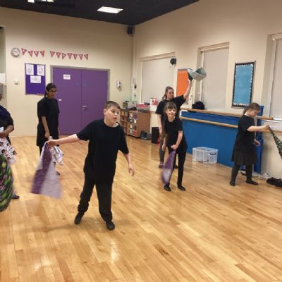 UpperSchoolSue'sDance3